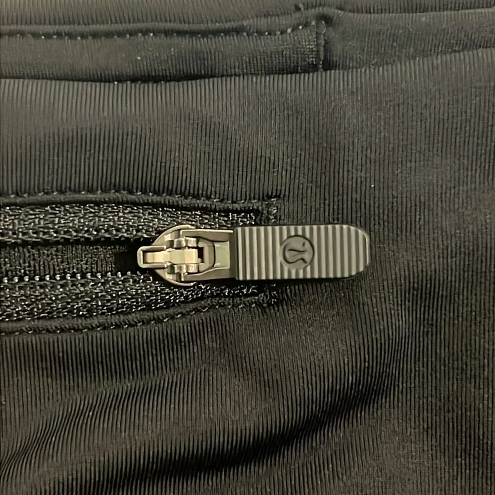 Lululemon Pace Rival Skirt, Cincinnati Bearcats, Size 12 - Picture 9 of 14